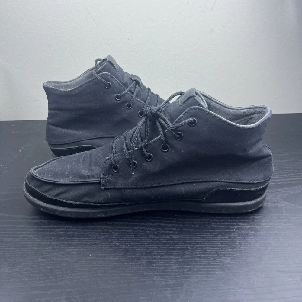 OluKai Nalukai Kapa Boots Mens 9.5 Black Waxed Canvas Water Resistant